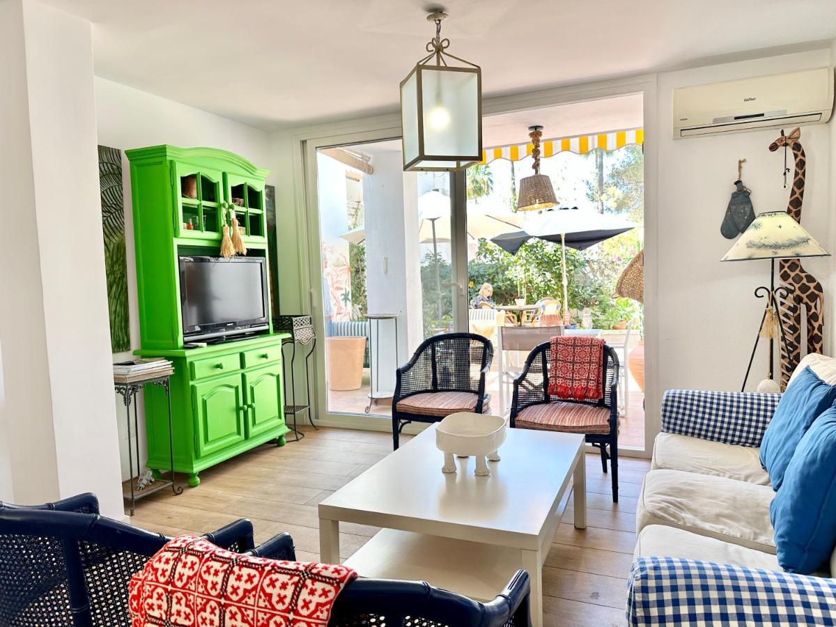 Family Home Near The Beach - Eaw Homes Μαρμπέλλα Εξωτερικό φωτογραφία
