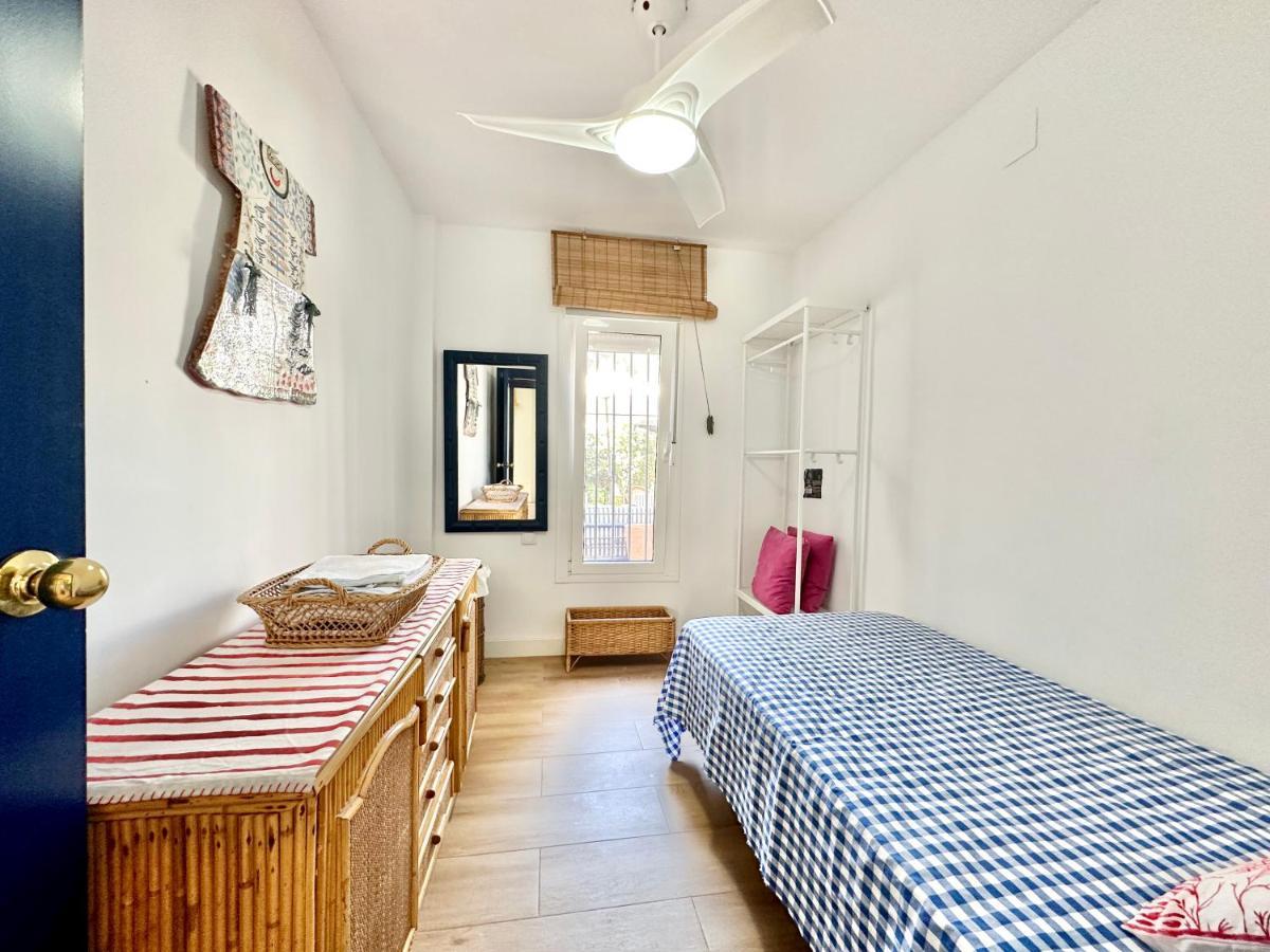 Family Home Near The Beach - Eaw Homes Μαρμπέλλα Εξωτερικό φωτογραφία